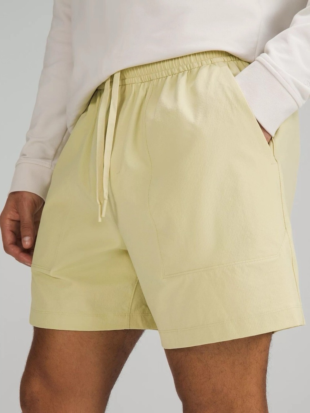 Lululemon Bowline Short 5” *Stretch Ripstop 
Size XL